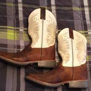 Double H Squared Toed Boots